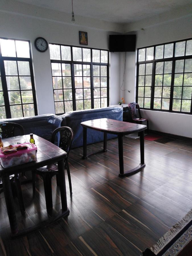Akiko Rest Hotell Nuwara Eliya Exteriör bild