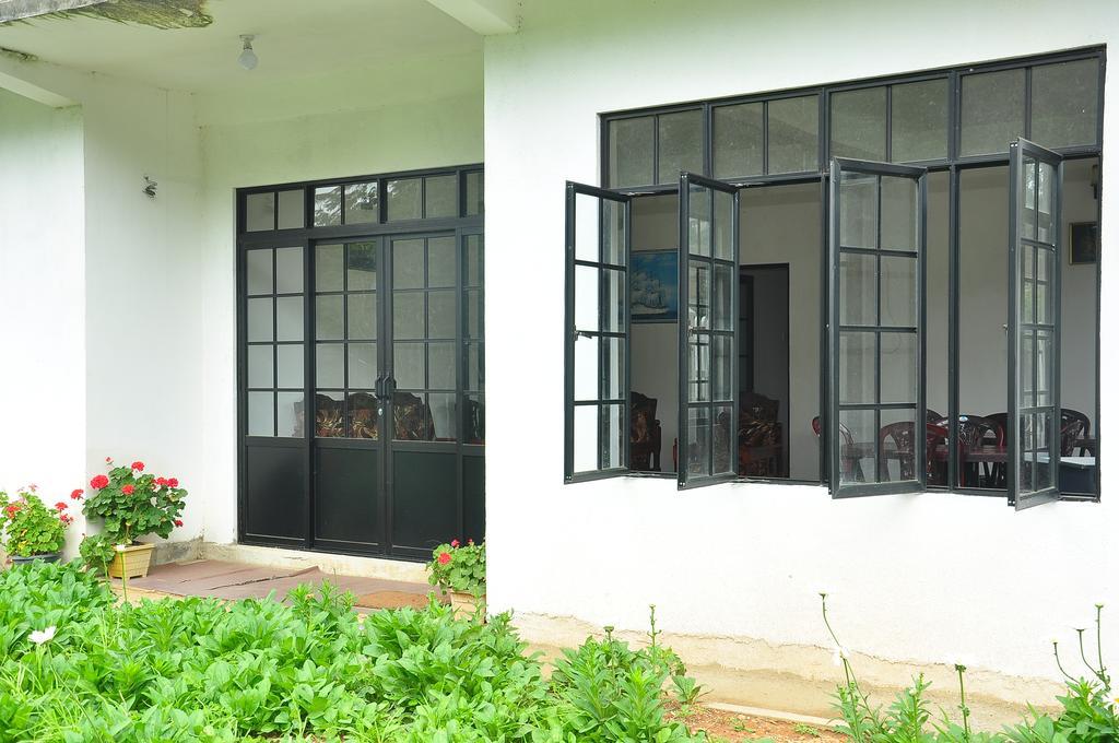Akiko Rest Hotell Nuwara Eliya Exteriör bild